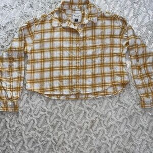American eagle Yellow Plaid Cropped distressed Shirt